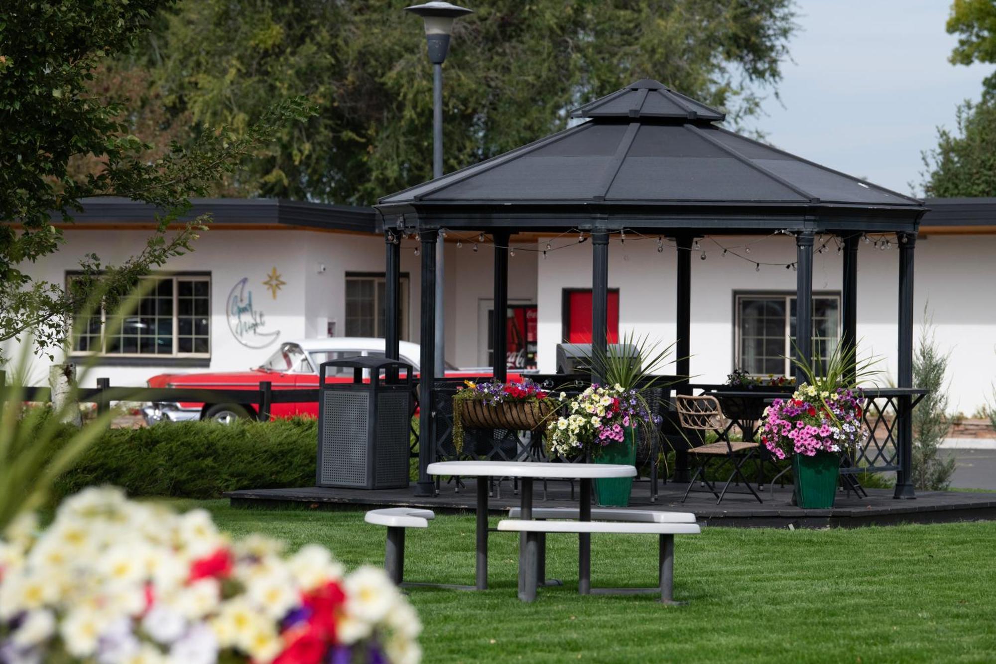 Sapphire Motel Midtown Bozeman Eksteriør billede